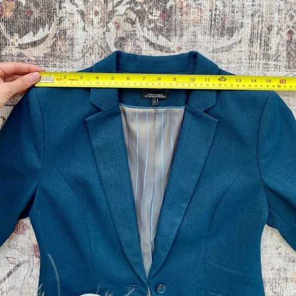 Gorgeous EUC RW&Co Teal Blazer - 2 - Picture 10 of 12